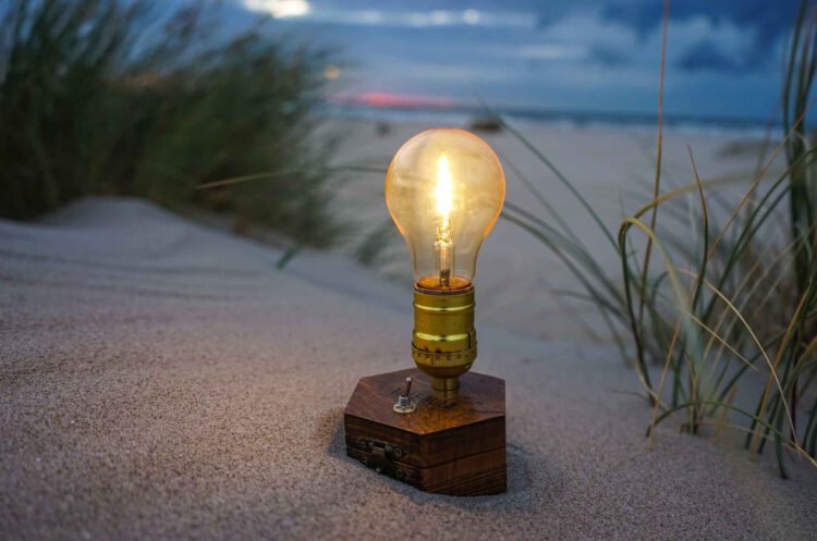 TIMEBULB-wireless-charging-cordless-lamp-pacific-ocean-carribean-sea-hawaii-seaside-beach-picnic-sunset-dinner-party-outdoors-garden-terrace-glamping-camping-edison-tent-event-design-decoration-2 TIMEBULB-wireless-charging-cordless-lamp-pacific-ocean-carribean-sea-hawaii-seaside-beach-picnic-sunset-dinner-party-outdoors-garden-terrace-glamping-camping-edison-tent-event-design-decoration-2